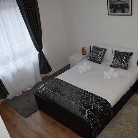Glasgow Lovely Apartment D&N المظهر الخارجي الصورة