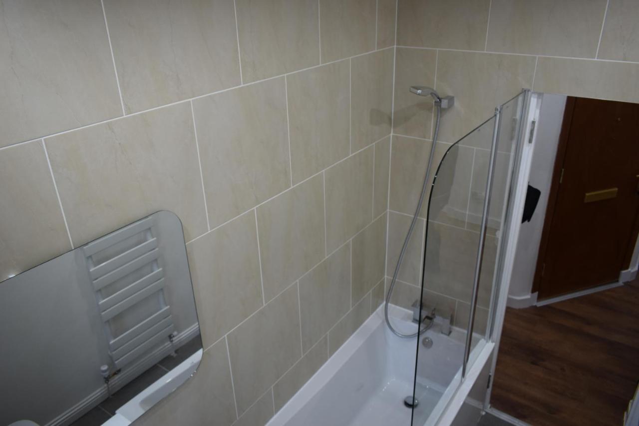 Glasgow Lovely Apartment D&N المظهر الخارجي الصورة